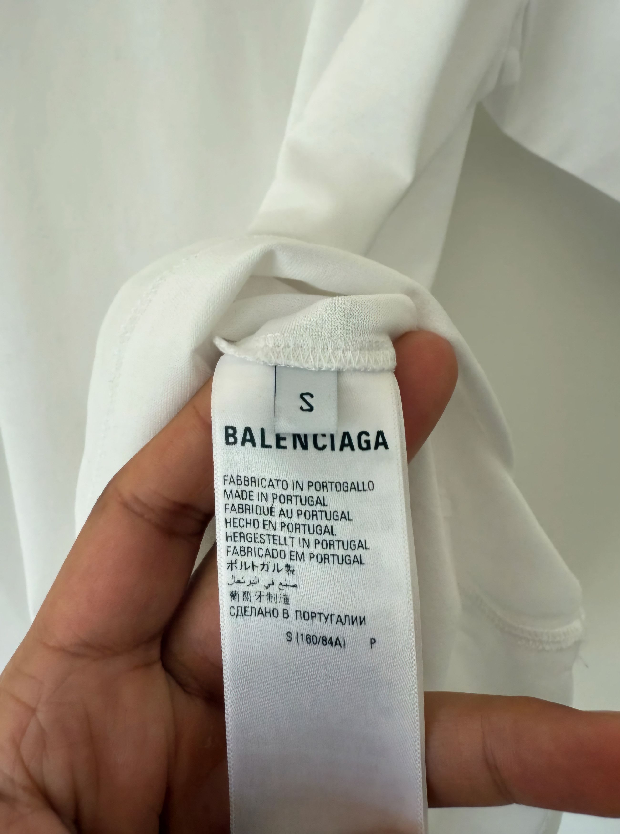 Balenciaga Balenciaga Garde-Robe Care Label Logo T-Shirt Size US S / EU 44-46 / 1 - 7 Thumbnail