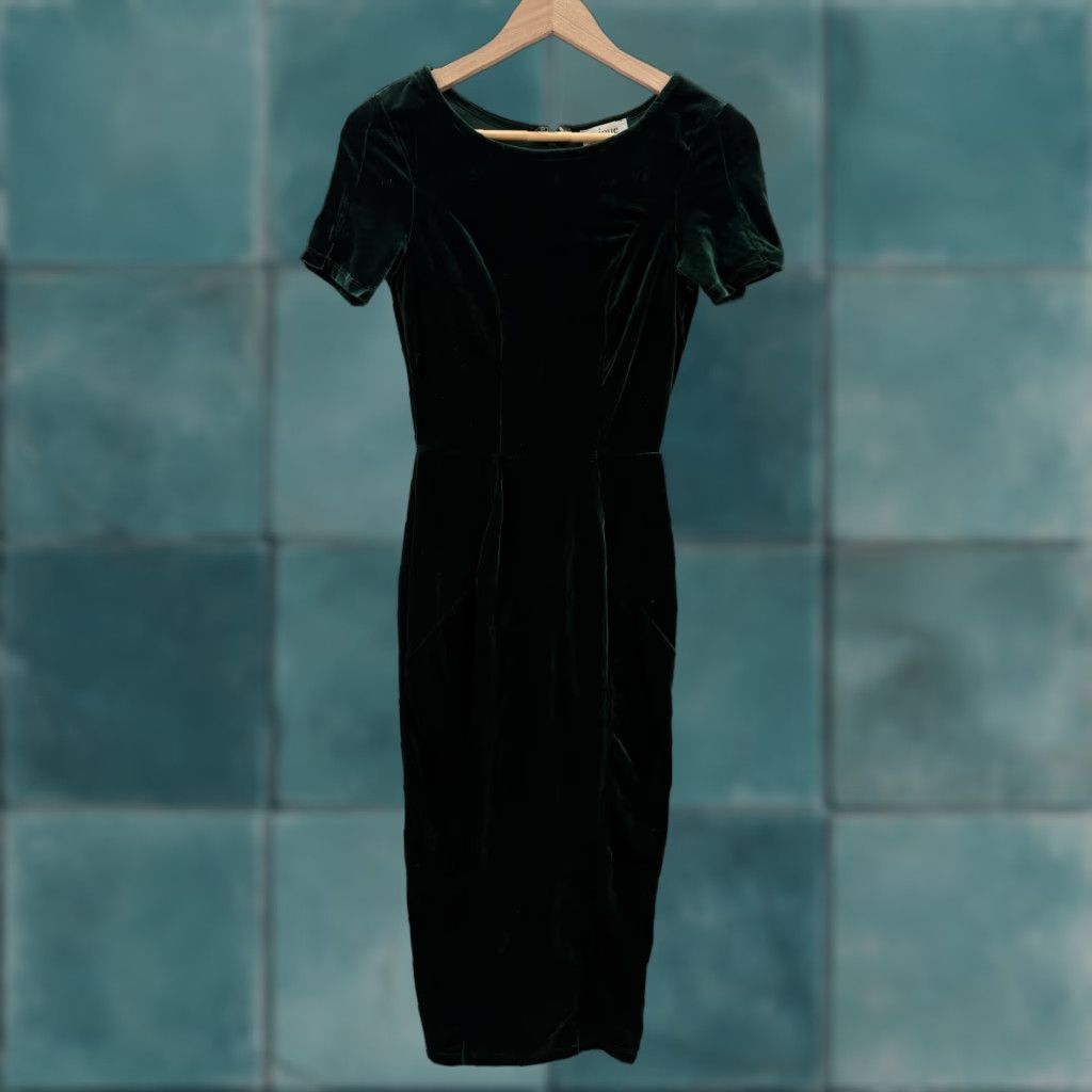 Vintage UniqueVintage Dress Womens XS/2 Green Velvet Short Sleeve Midi Pencil Party NWT Size 26" / US 2 / IT 38 - 1 Thumbnail