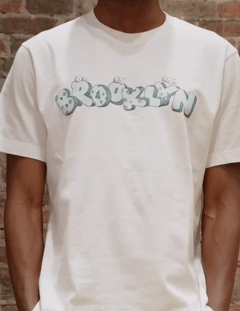 Kaws × Uniqlo KAWS X UTme X Uniqlo Brooklyn Tee Size US S / EU 44-46 / 1 - 2 Thumbnail