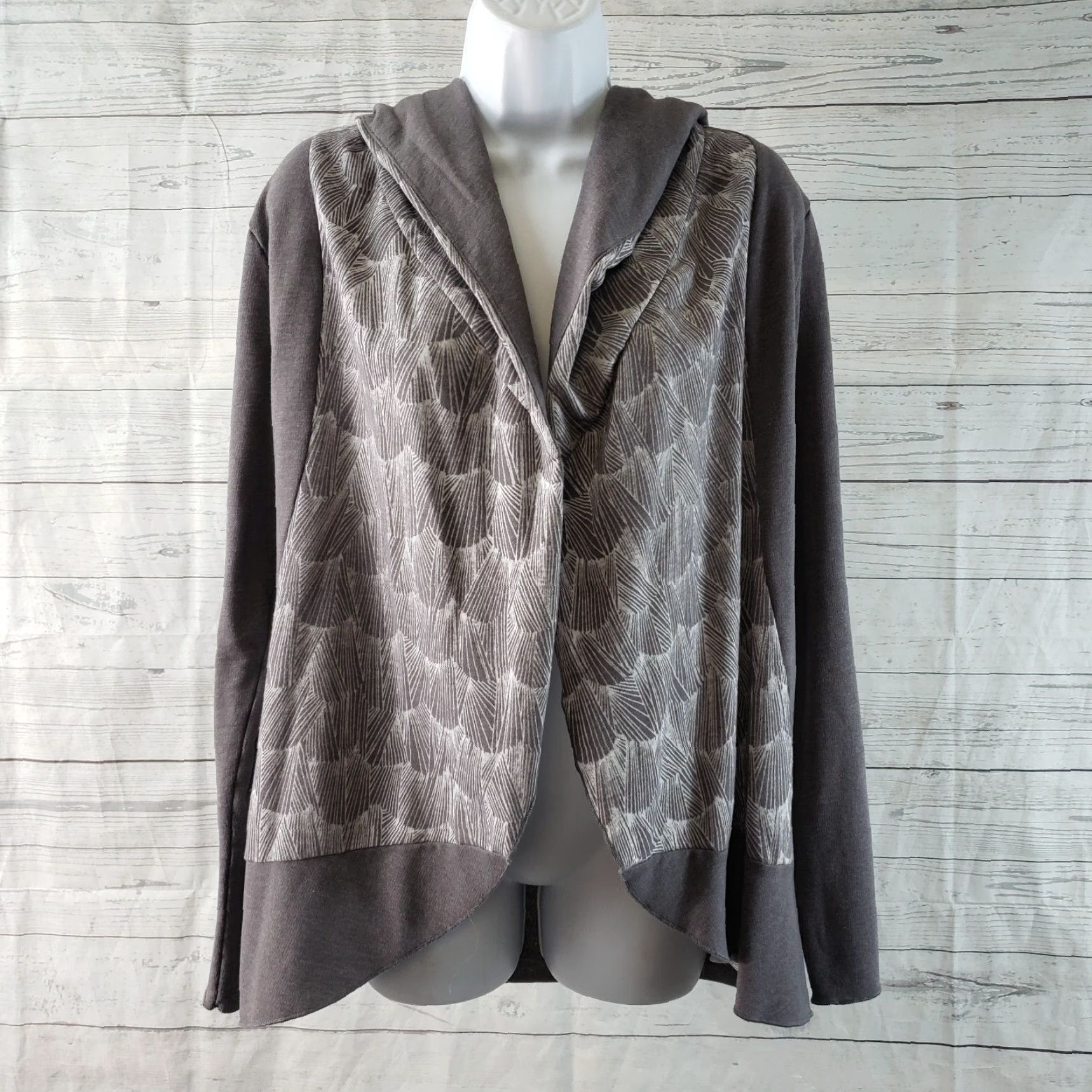 Prana Prana Womens Graceful Wrap Cardigan Sz Small Gray Hooded Open Front Sweater Cardigan Womens Small Gray Hooded Size S / US 4 / IT 40 - 2 Thumbnail