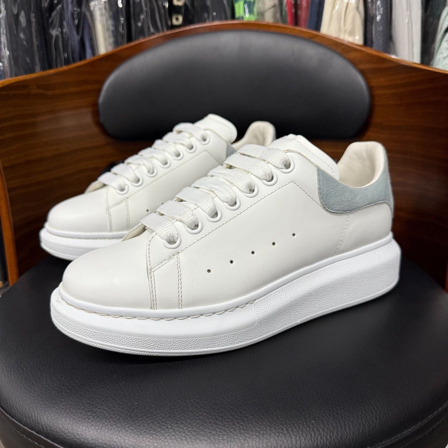 Alexander McQueen Alexander McQueen Blue Lowtop Sneakers 6.5 Men Size US 6.5 / EU 39-40 - 1 Thumbnail