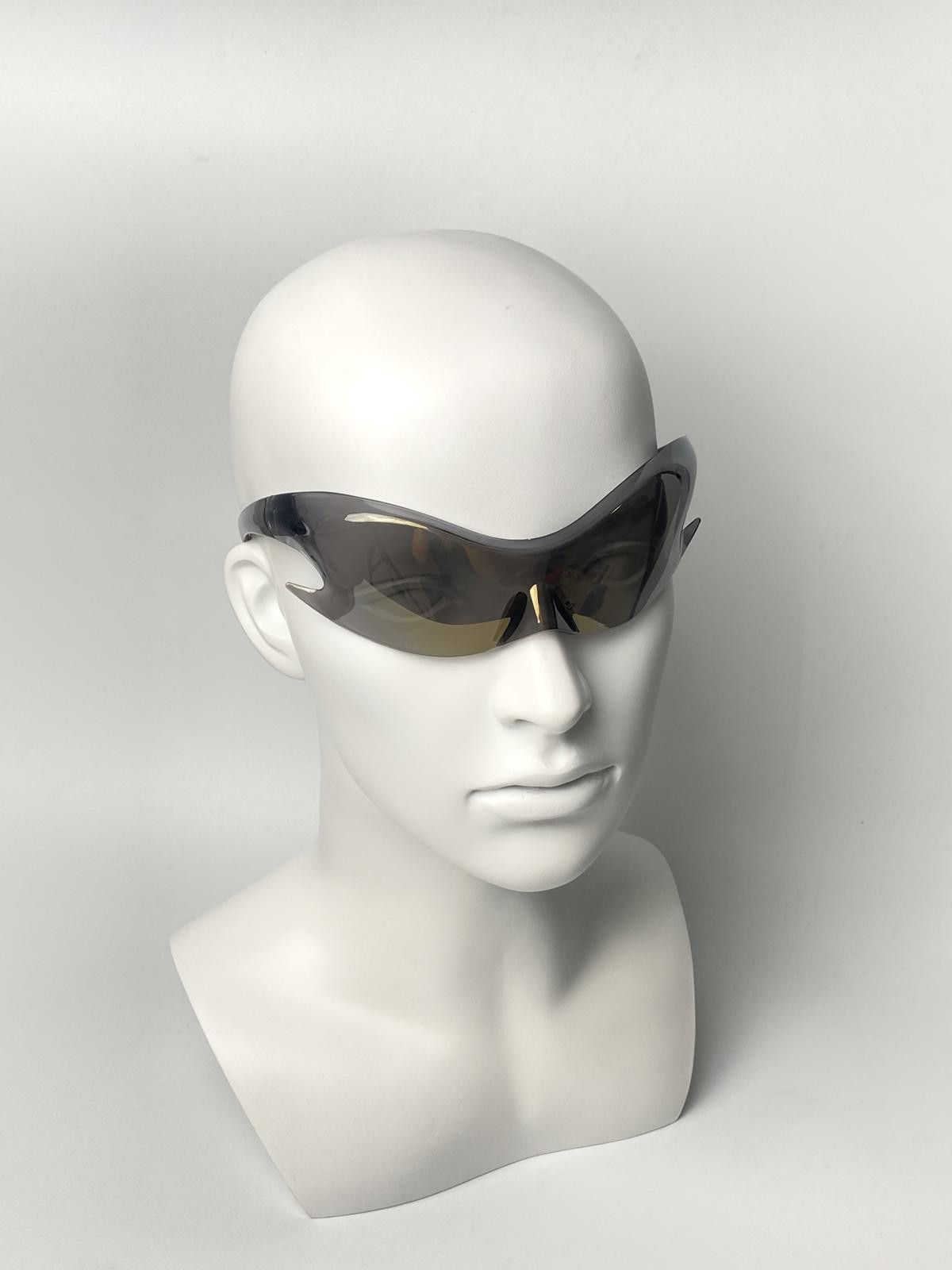 Japanese Brand Y2k Vtg Avant Garde Futuristic Sliver Sunglasses Unisex OS Size ONE SIZE - 3 Thumbnail