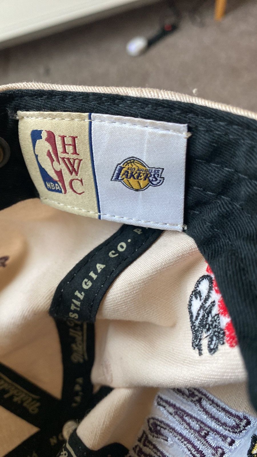 Mitchell & Ness Mitchell & Ness Lakers Finals Hat Size ONE SIZE - 5 Thumbnail