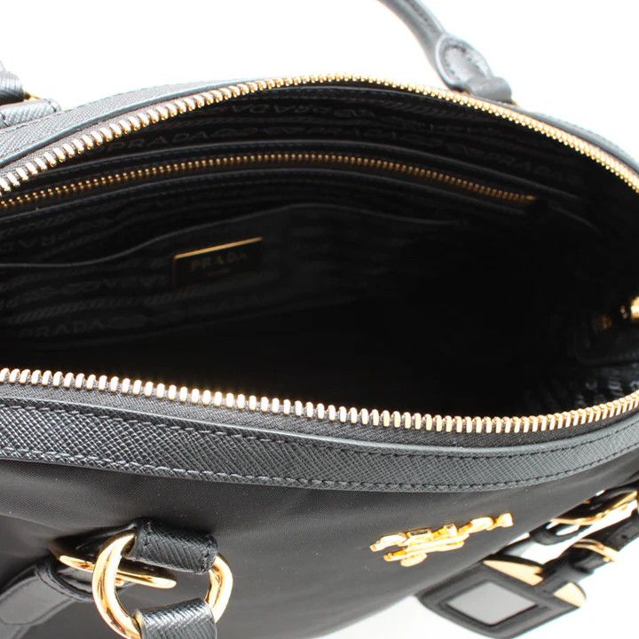 Prada o1srvl11e0624 Size: OS / Hand Bag in Black Size ONE SIZE - 4 Thumbnail