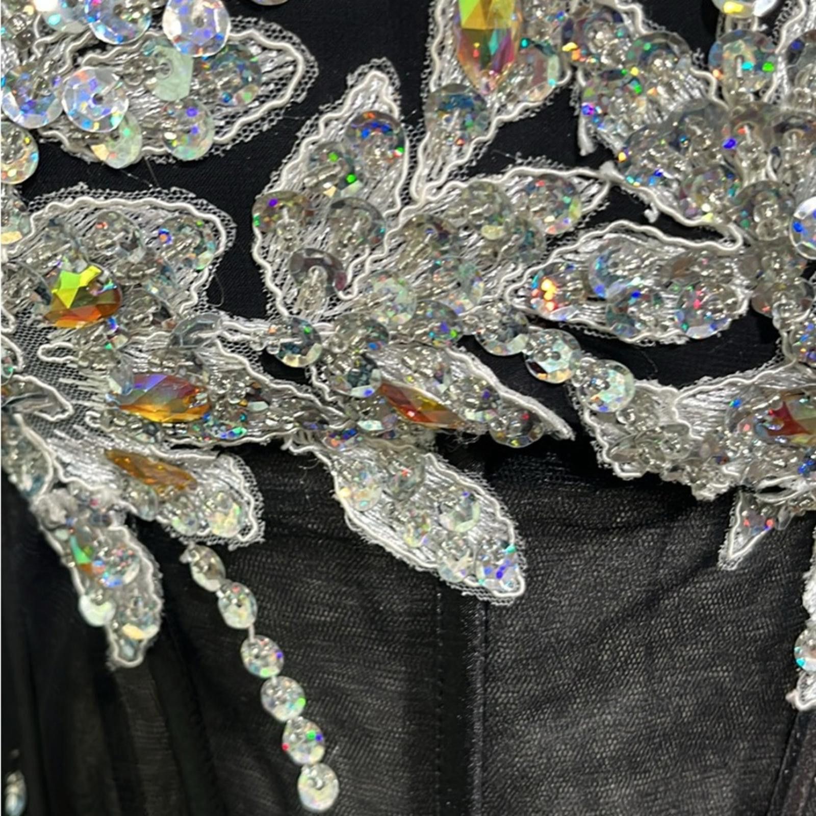 Other Elegant Black Gown with Silver Floral Embellishments Size M / US 6-8 / IT 42-44 - 4 Thumbnail