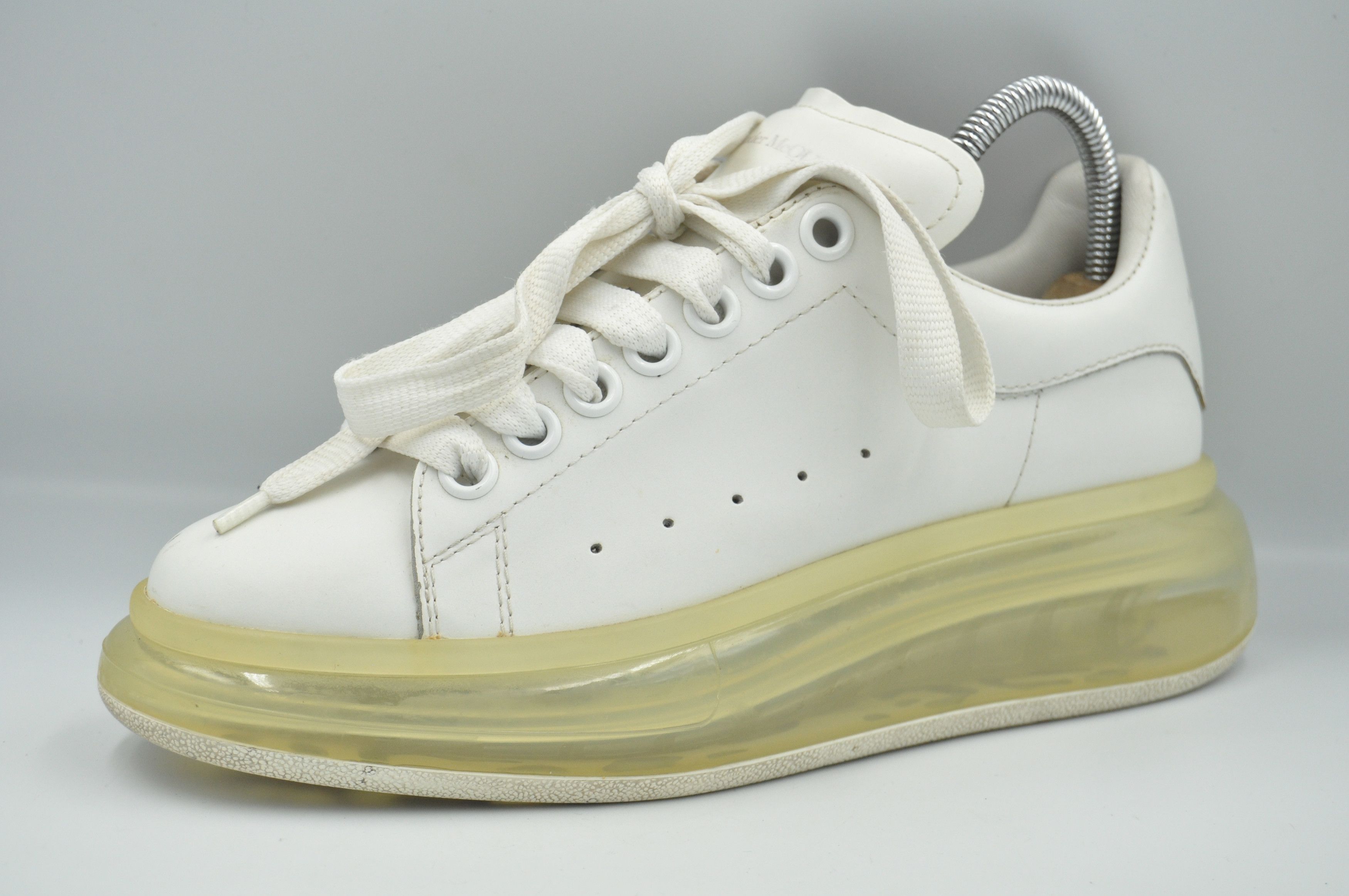 Alexander McQueen Alexander Mcqueen - Clear Sole Larry Sneakers Size US 6 / IT 36 - 11 Thumbnail