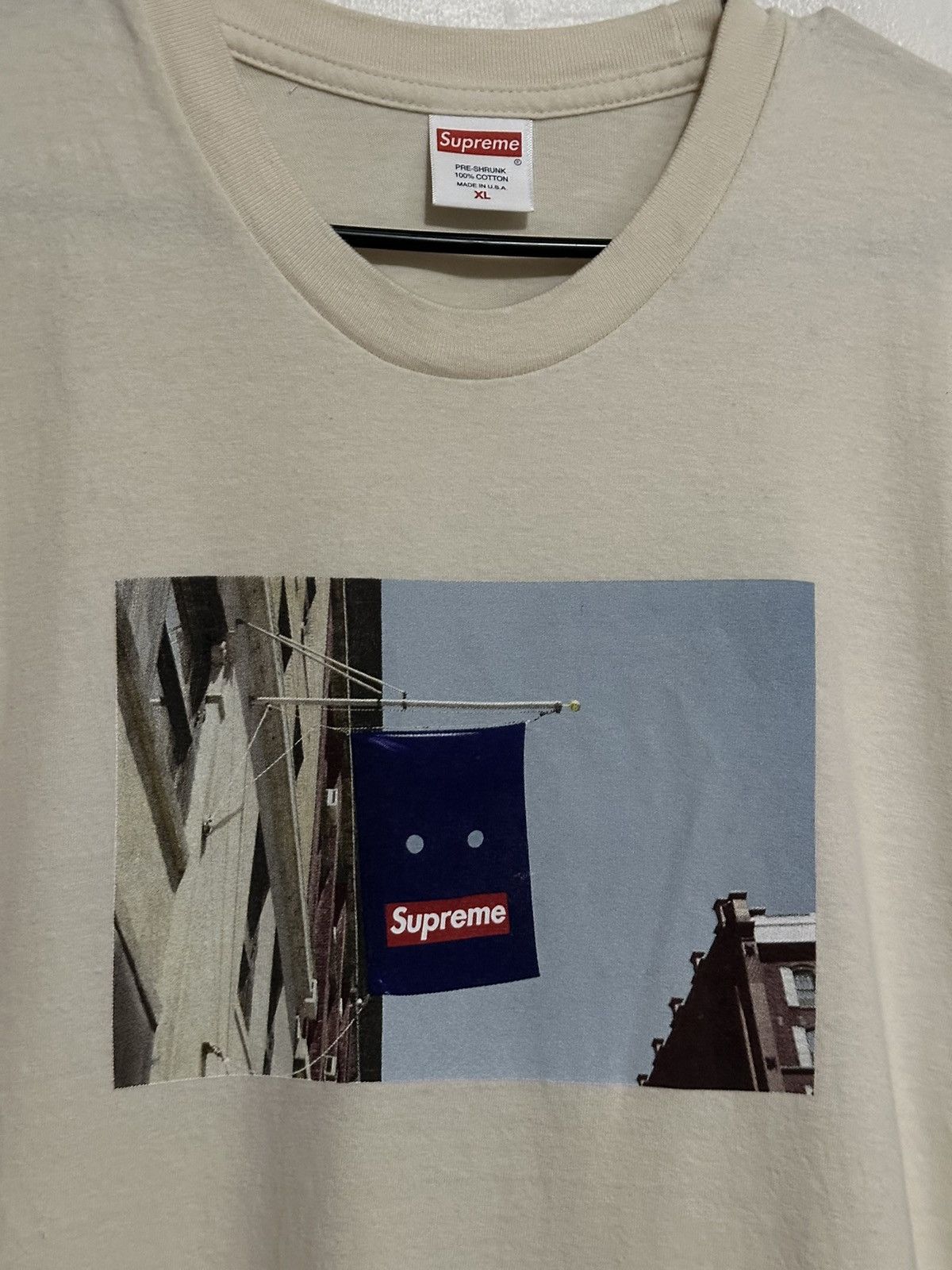 Supreme Supreme Banner Tee Size US XL / EU 56 / 4 - 2 Thumbnail