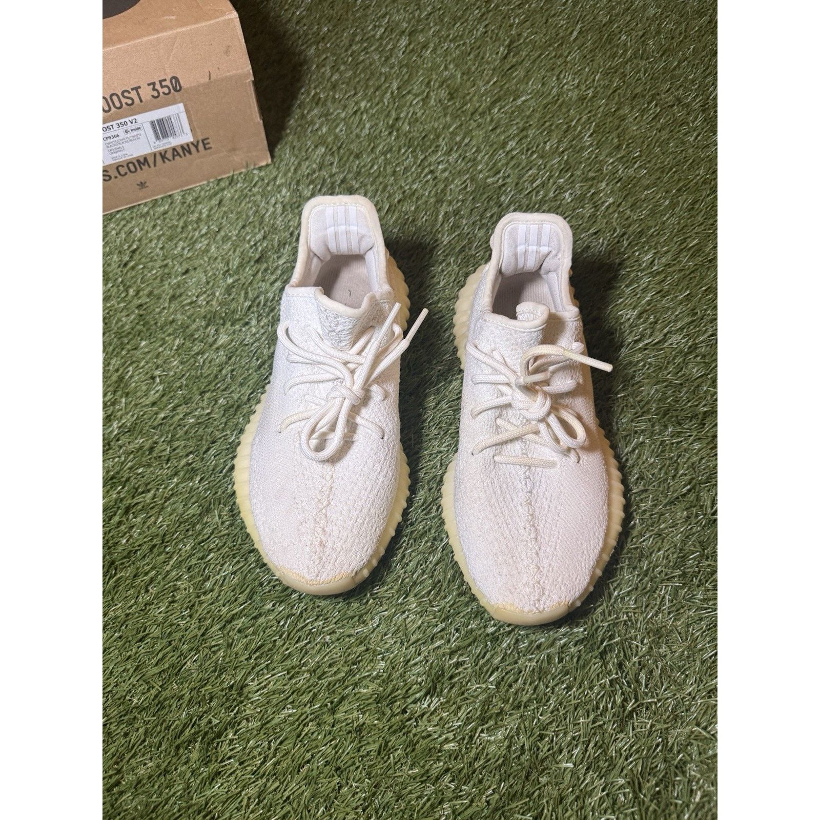Adidas adidas Yeezy Boost 350 V2 Low Cream White / Triple White Size US 6.5 / EU 39-40 - 3 Thumbnail