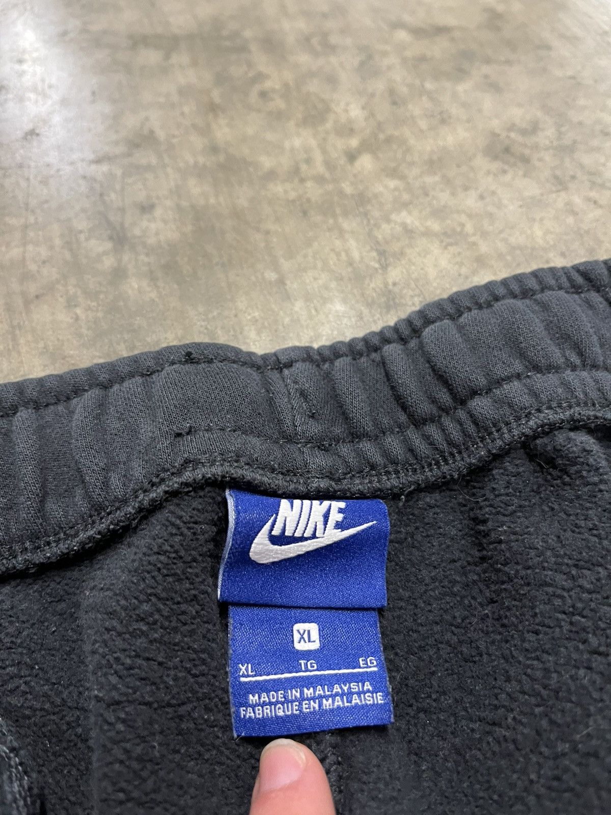 Nike × Vintage Nike baggy fit sweatpants streetwear hype wide leg skater Size US 34 / EU 50 - 9 Thumbnail