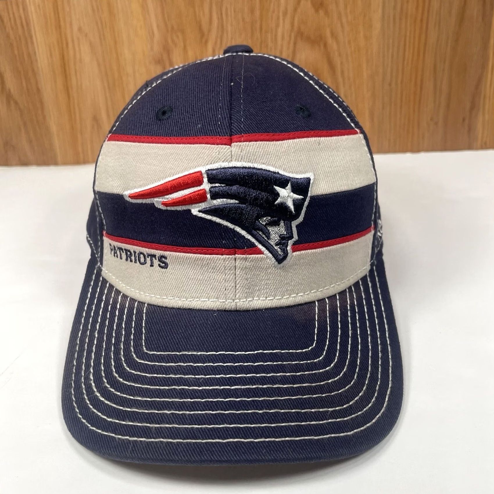 Reebok Reebok Hat Adult L/XL Blue On Field FitMax70 NFL NE Patriots Fitted Baseball Cap Size ONE SIZE - 2 Thumbnail