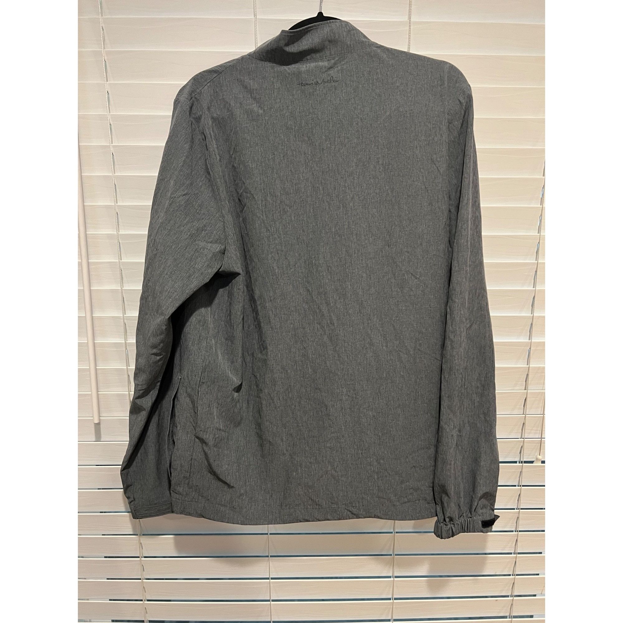 TravisMathew Travis Mathew Mens Lightweight Jacket - Size M Size US M / EU 48-50 / 2 - 4 Thumbnail