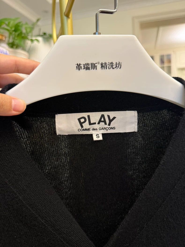 Comme des Garcons Comme Des Garcons Black red heart V-neck style Size US S / EU 44-46 / 1 - 3 Thumbnail