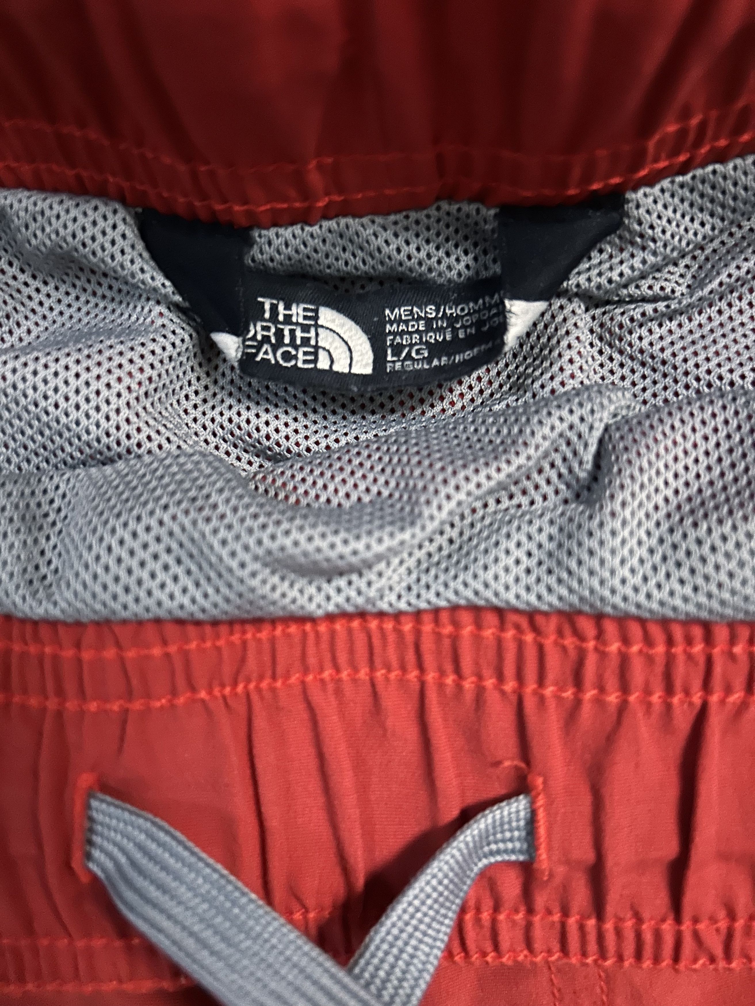 The North Face North Face Swimwear Size US 34 / EU 50 - 6 Thumbnail