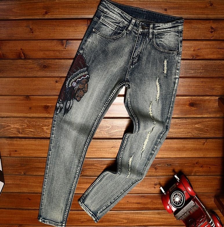 Designer × Japanese Brand Slim Fit Embroidery Jean Size US 37 - 2 Thumbnail