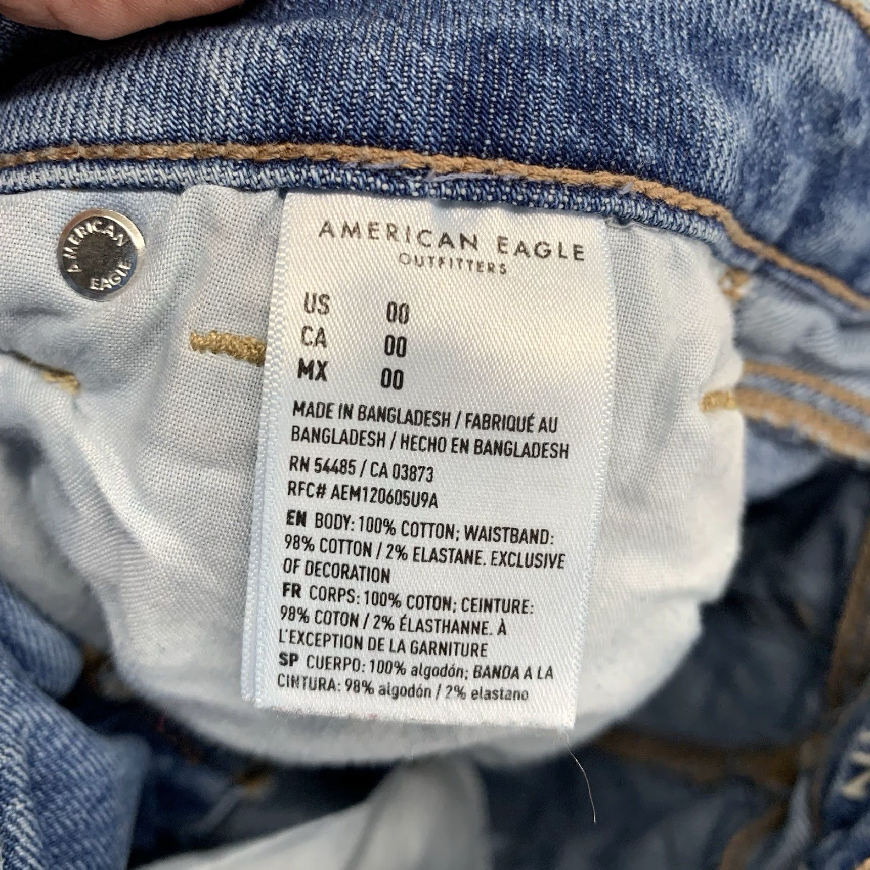 American Eagle Outfitters American Eagle Outfitters Bottoms Mom Short 00 Size 26 Inseam 2 Denim Blue Stretch Classic 90s Daisy Logo Zipper Button Vintage Size 24" / US 00 / IT 34 - 4 Thumbnail