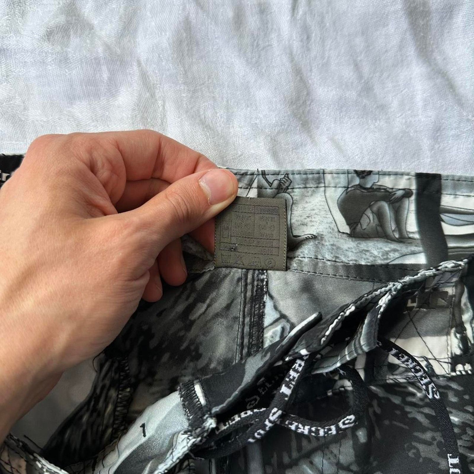 Vintage Y2K 2000s AOP Board Shorts Swim Surf Trunks Bathing Suit Size US 30 / EU 46 - 5 Thumbnail
