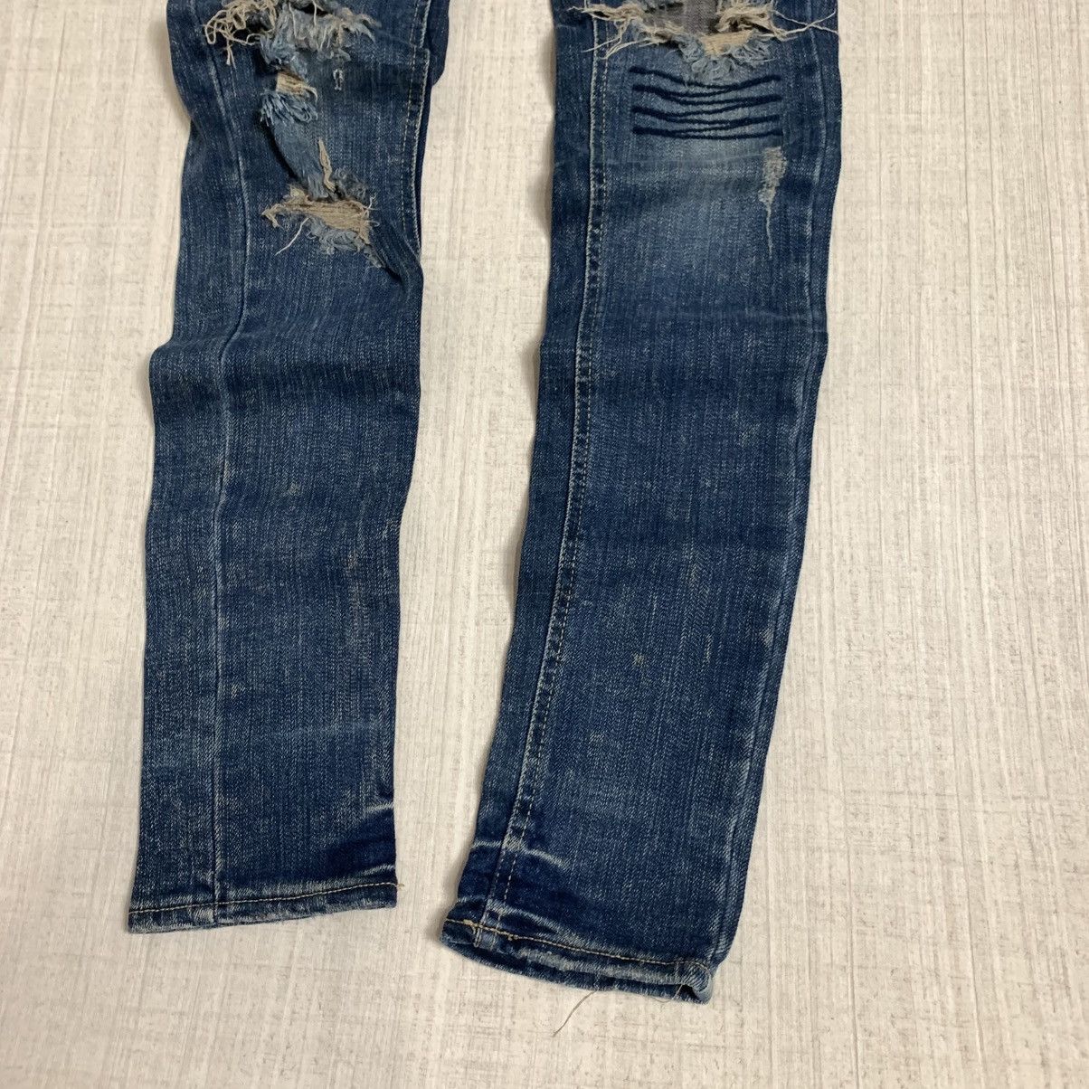If Six Was Nine 2000s distressed slim denim pants Size US 30 / EU 46 - 5 Thumbnail