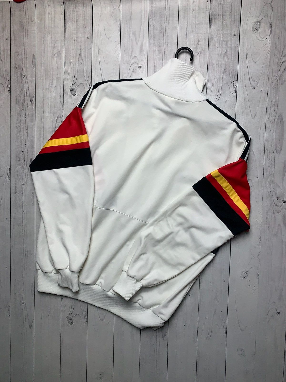Vintage Vintage Deutschland soccer jacket size L rare Size US L / EU 52-54 / 3 - 6 Thumbnail