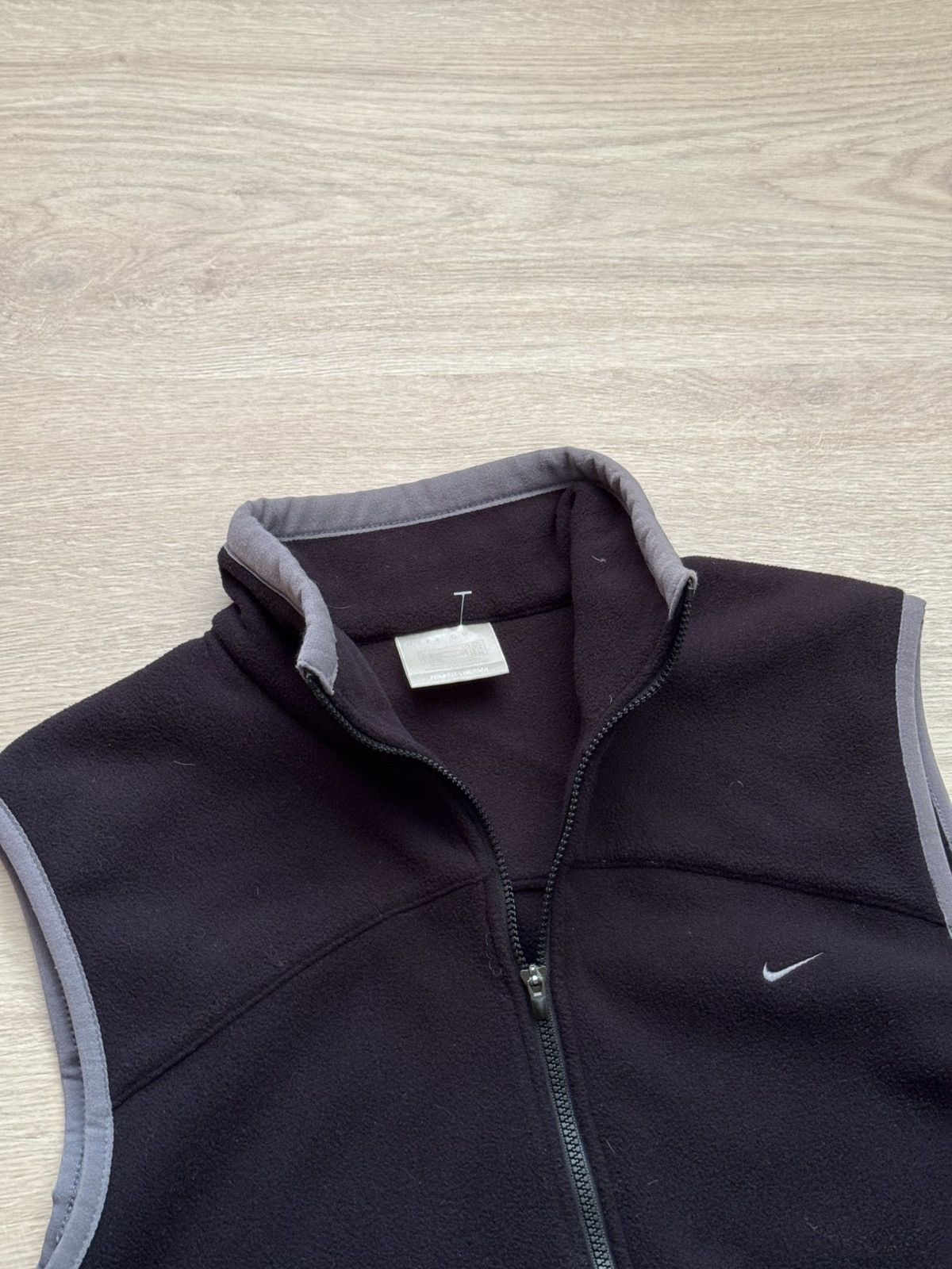Vintage Vintage 00’s Women’s Nike y2k Black Fleece Vest Size L / US 10 / IT 46 - 2 Thumbnail