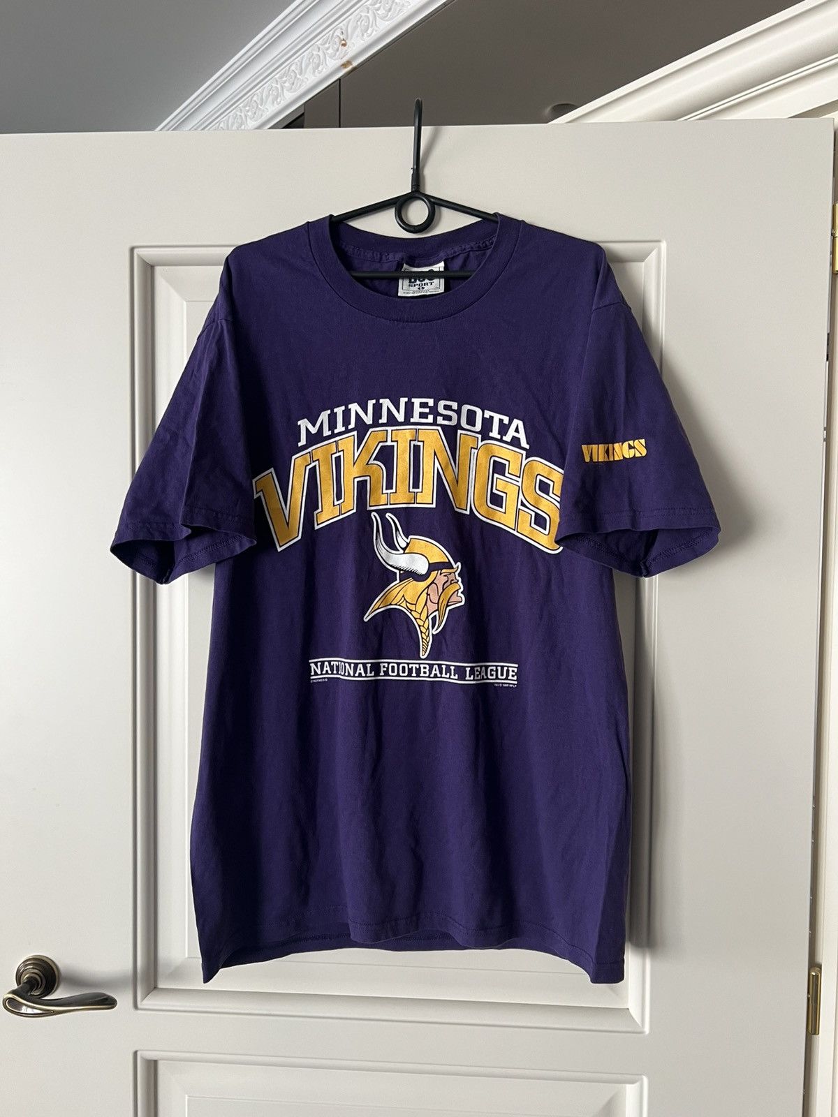 NFL Vintage 1998 Lee Sport Minnesota Vikings NFL T-Shirt Nutmeg Size US L / EU 52-54 / 3 - 1 Thumbnail