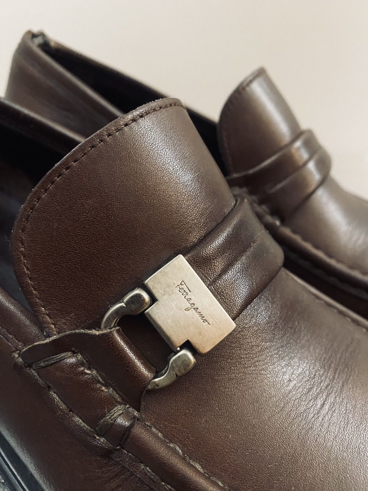 Salvatore Ferragamo Ferragamo 🇮🇹 dk brown leather gancini buckled loafer 9.5 NEW Size US 9.5 / EU 42-43 - 2 Thumbnail