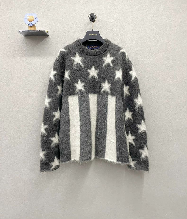 Gray Star Patterned Sweater by Louis Vuitton - dmc