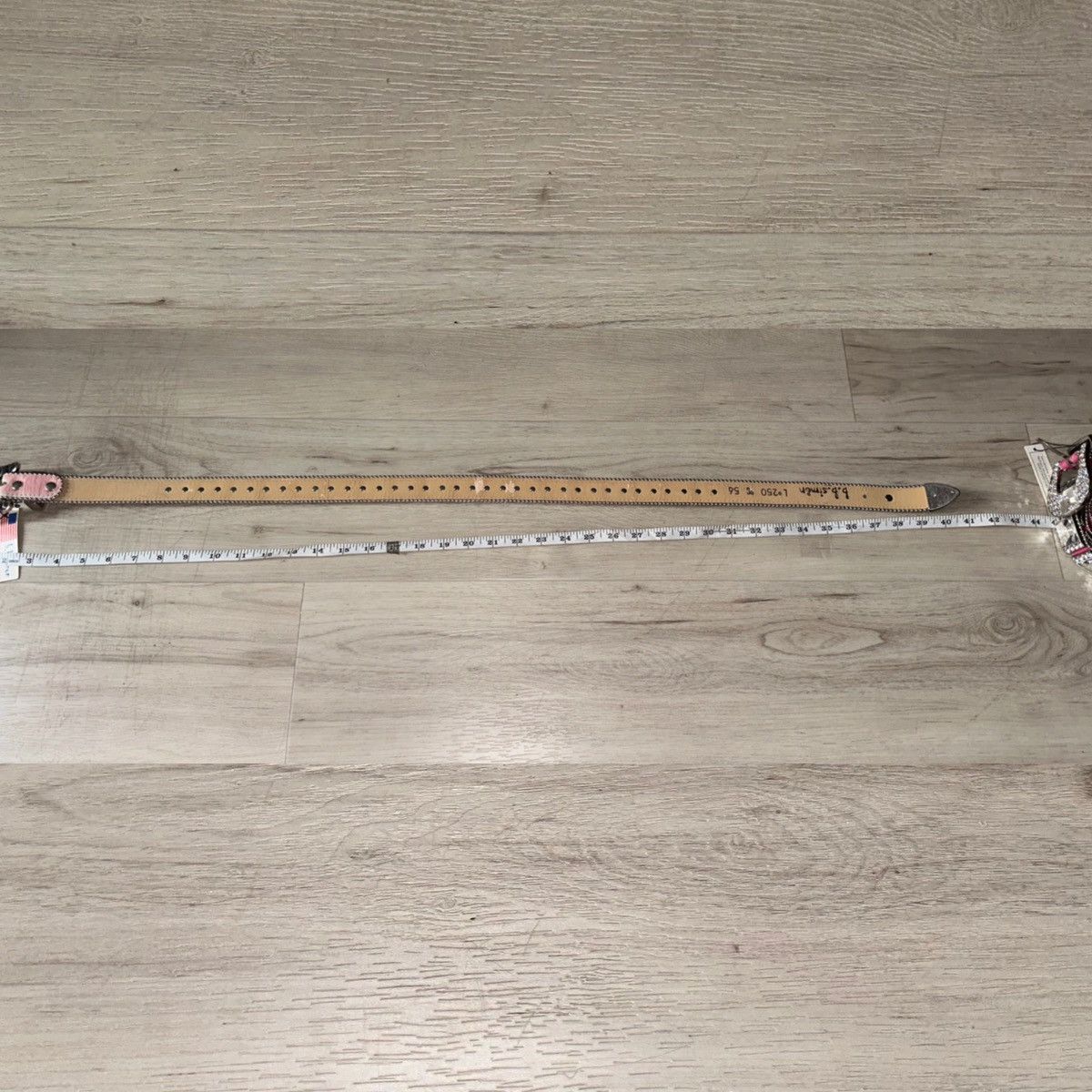 B.B. Simon BB SIMON belt light pink horse hair Swarovski Crystals Size 32 - 11 Thumbnail