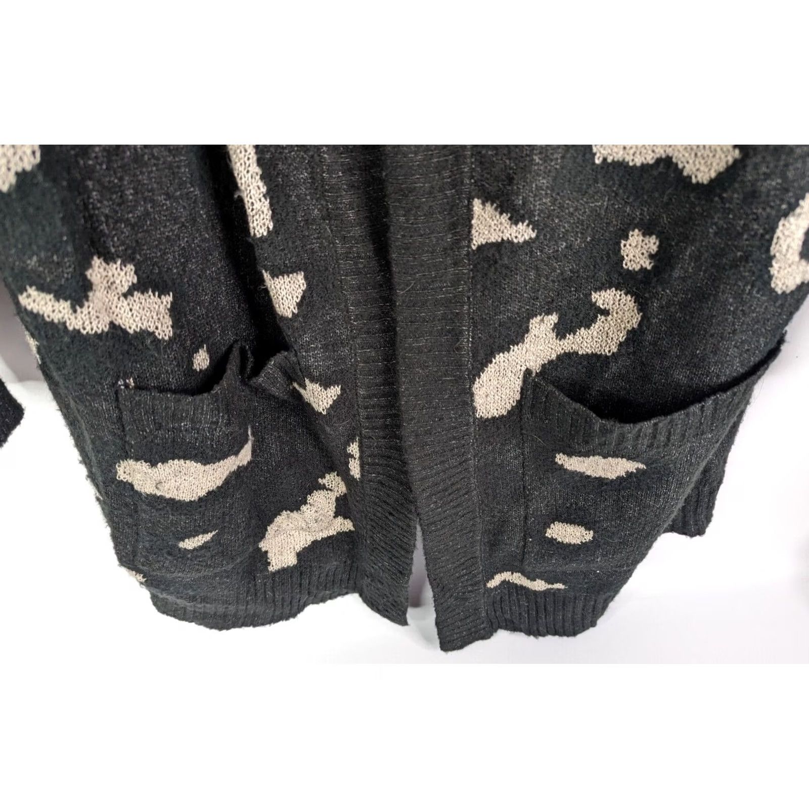 Vintage Lane Bryant Plus 22/24 Open Front Cardigan Sweater Black Animal Print Pockets Women Cardigan 22/24 Black Size 3XL / US 20-22 - 4 Thumbnail