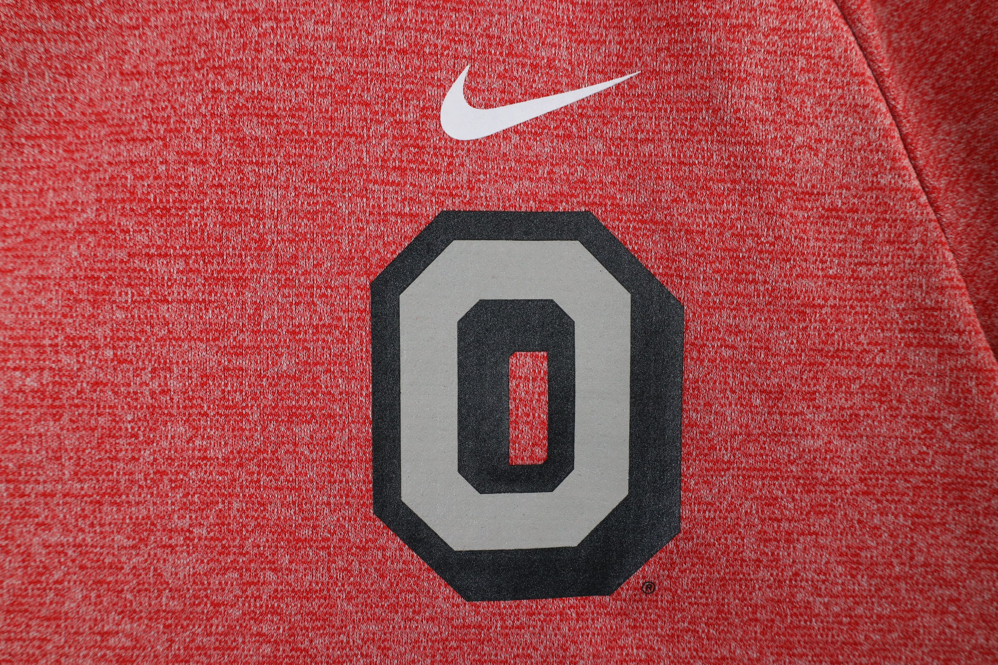 Nike × Vintage Nike University Fleece Lined Funnel Neck Sweatshirt Red Size L / US 10 / IT 46 - 4 Thumbnail