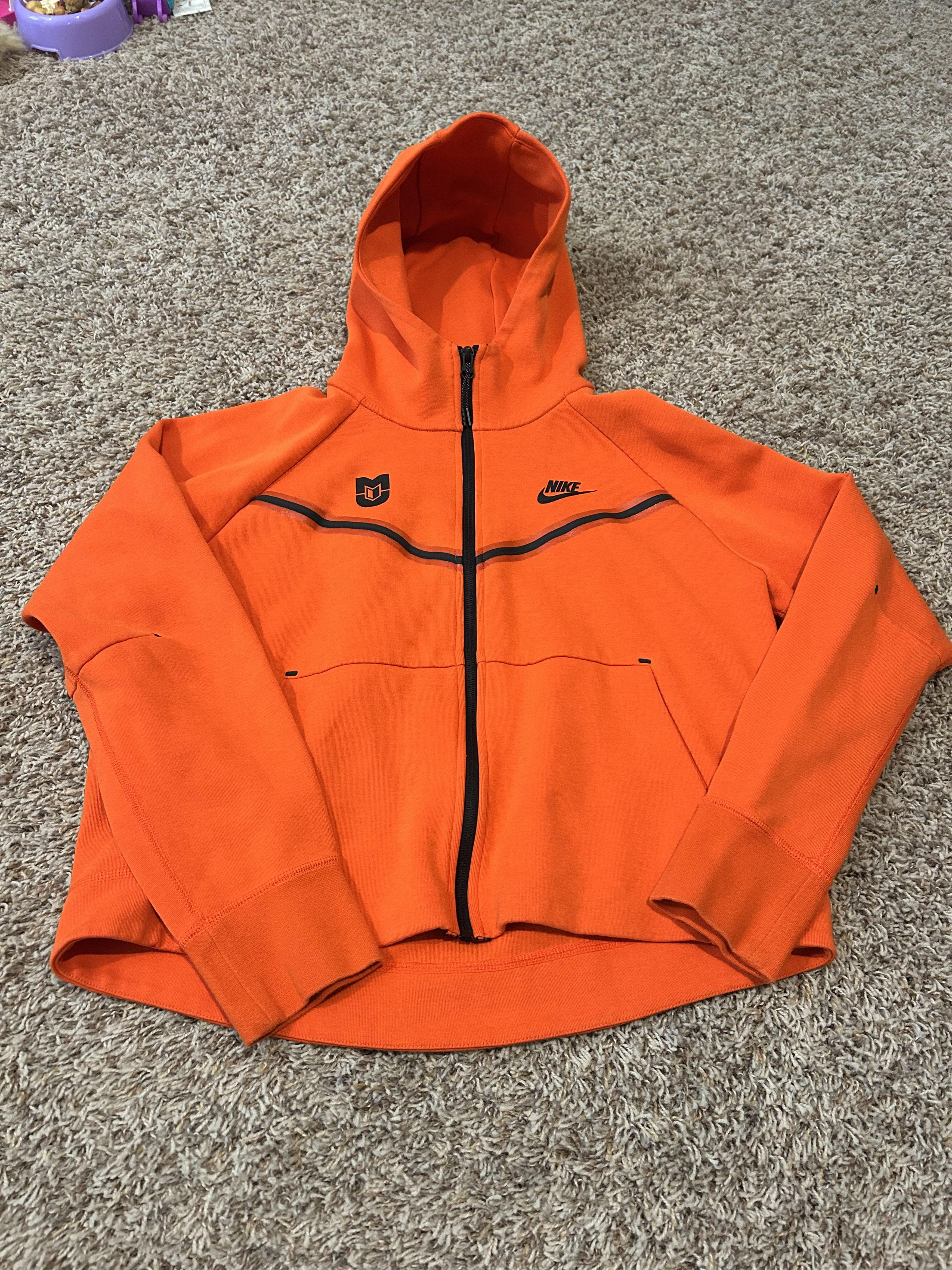 Nike Milligan College Nike Tech Size Youth Medium Size US M / EU 48-50 / 2 - 1 Thumbnail