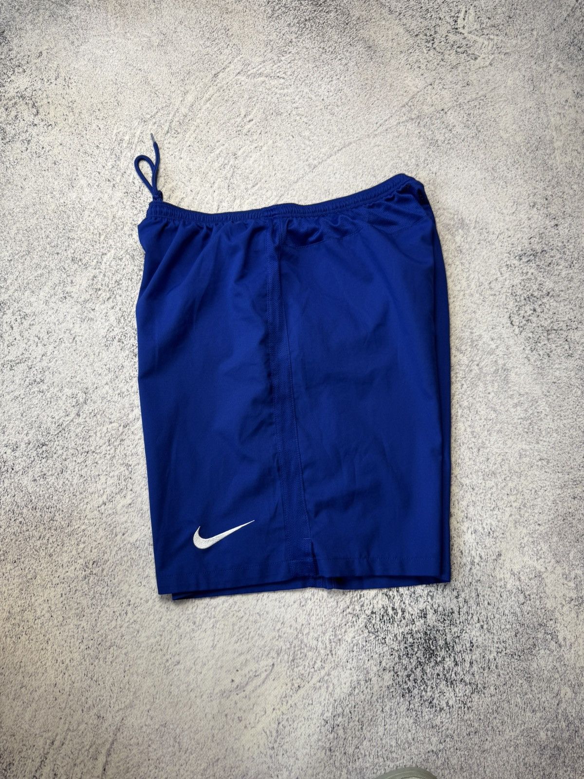 Nike ATLETICO MADRID 2015/2016 HOME FOOTBALL SOCCER SHORTS NIKE Size US 34 / EU 50 - 18 Thumbnail