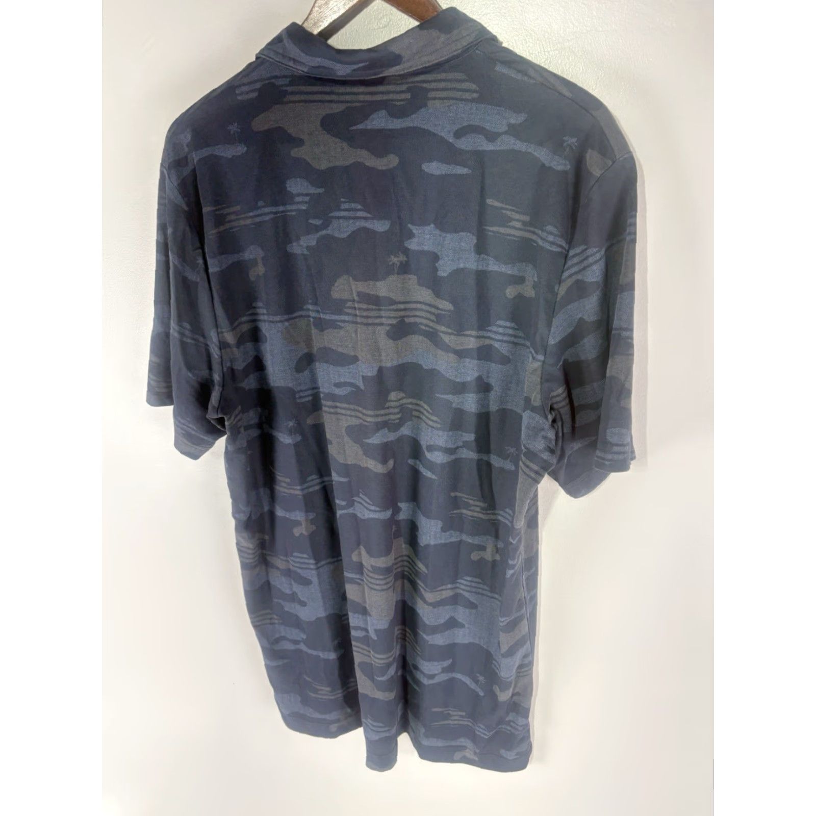 TravisMathew Travis Mathew’s Blue/Multi Pima Cotton 1/4 Button Polo Men’s Size XL Size US XL / EU 56 / 4 - 6 Thumbnail