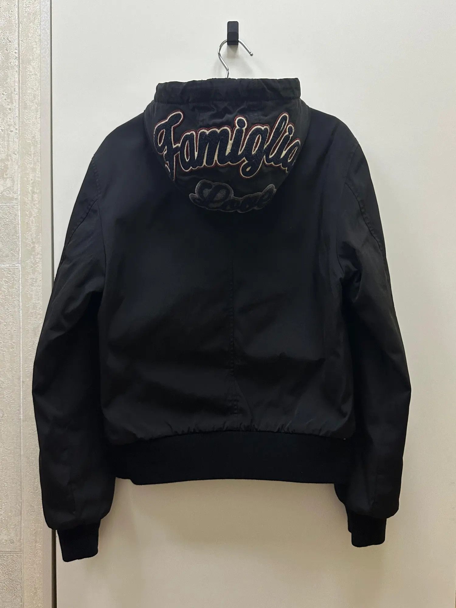 Dolce & Gabbana CC000013 Famiglia Love Jacket in Multicolor Size US S / EU 44-46 / 1 - 11 Thumbnail