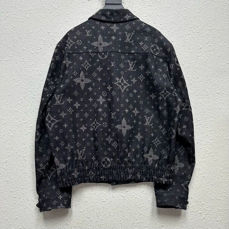 Louis Vuitton Louis Vuitton 24SS new Jean jacket with baby's breath print Size US M / EU 48-50 / 2 - 2 Thumbnail