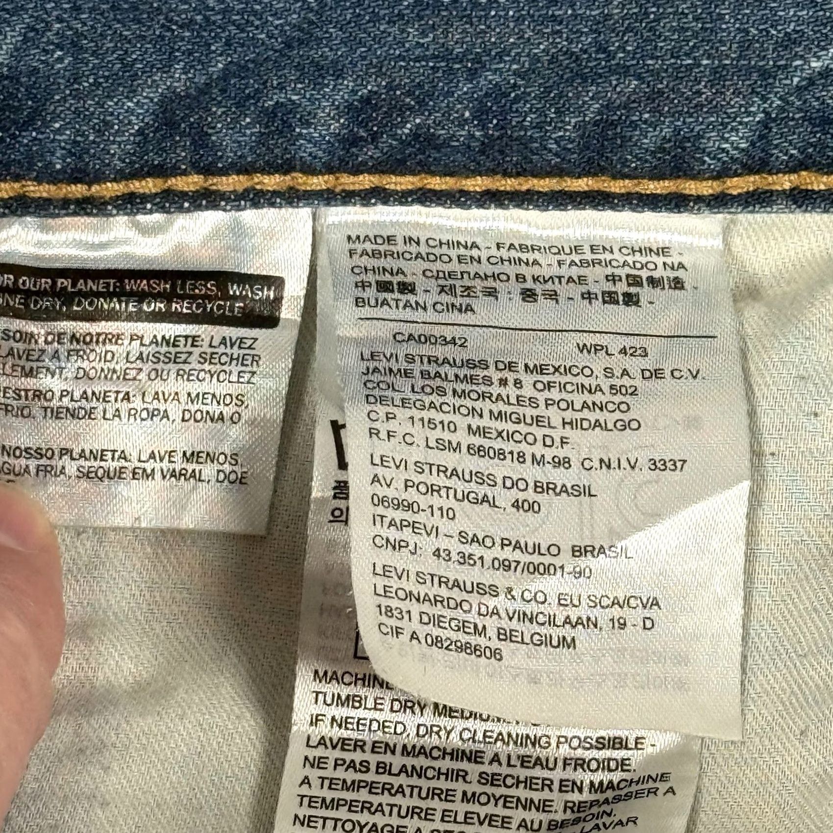 Levi's Levi's 569 Denim Bermuda Shorts Men 32 Blue Relaxed Fit Casual Medium Wash Size US 32 / EU 48 - 4 Thumbnail
