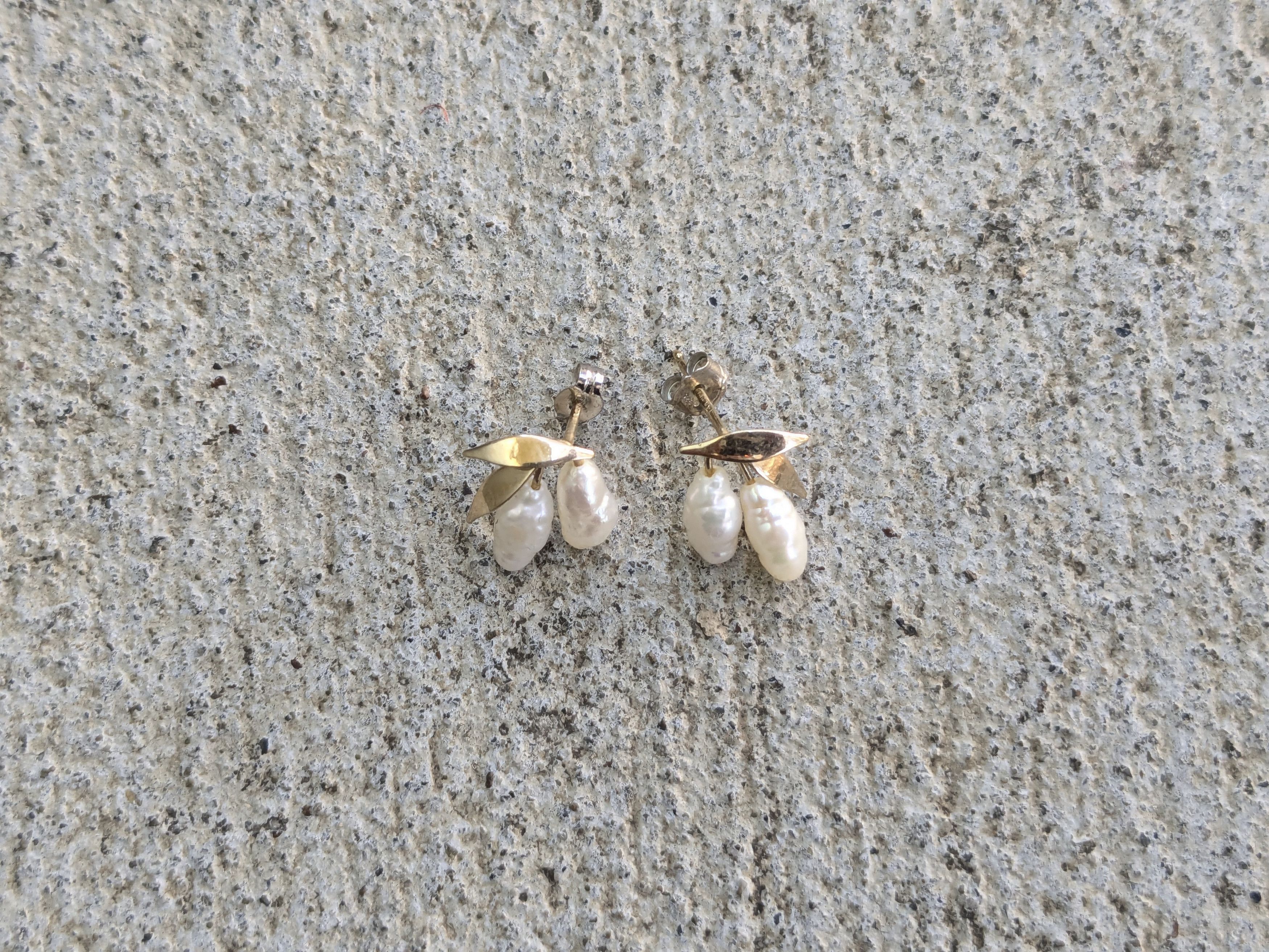 Jewelry × Vintage 14k Yellow Gold Baroque Pearl Earrings Dangle Size ONE SIZE - 4 Thumbnail