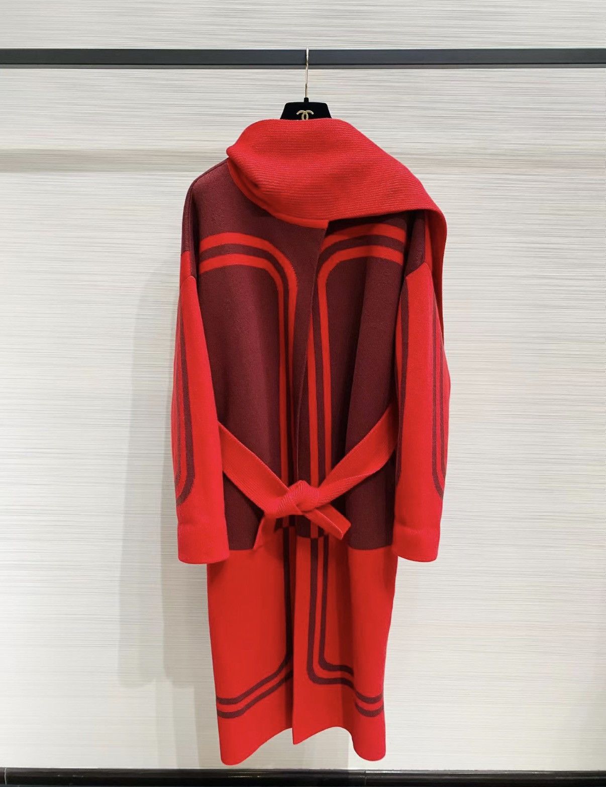 Hermes Hermès Classic Red Cashmere Long Knit Coat J33 Size XS / US 0-2 / IT 36-38 - 1 Thumbnail