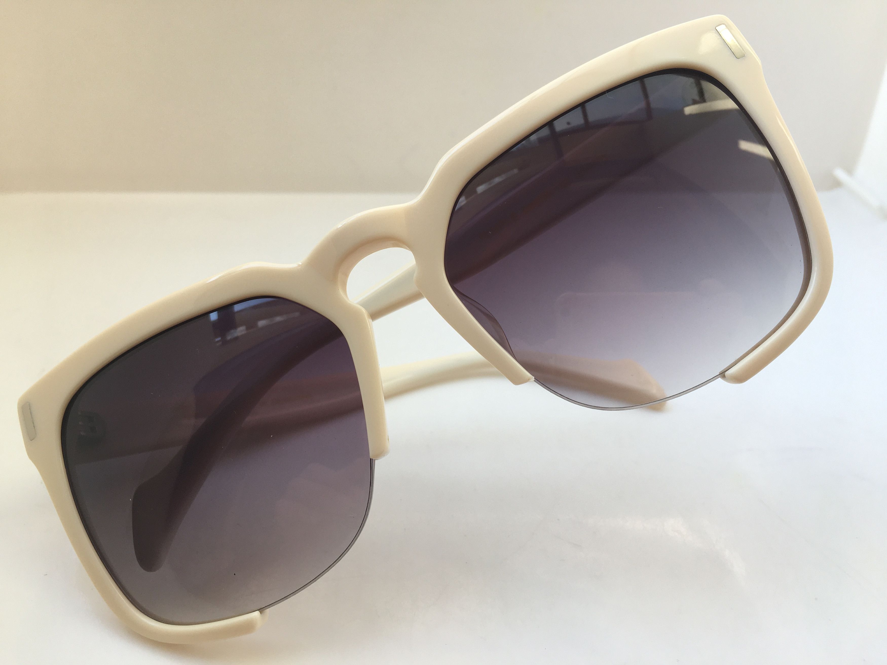 Other Rain Handmade White Acetate ROCKABILLY Sunglasses Size ONE SIZE - 5 Thumbnail