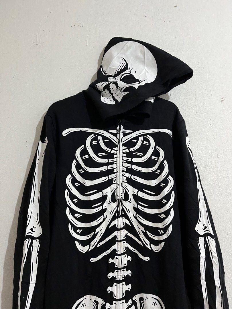 Beauty Beast h&m skull print jump suit Size US M / EU 48-50 / 2 - 6 Thumbnail