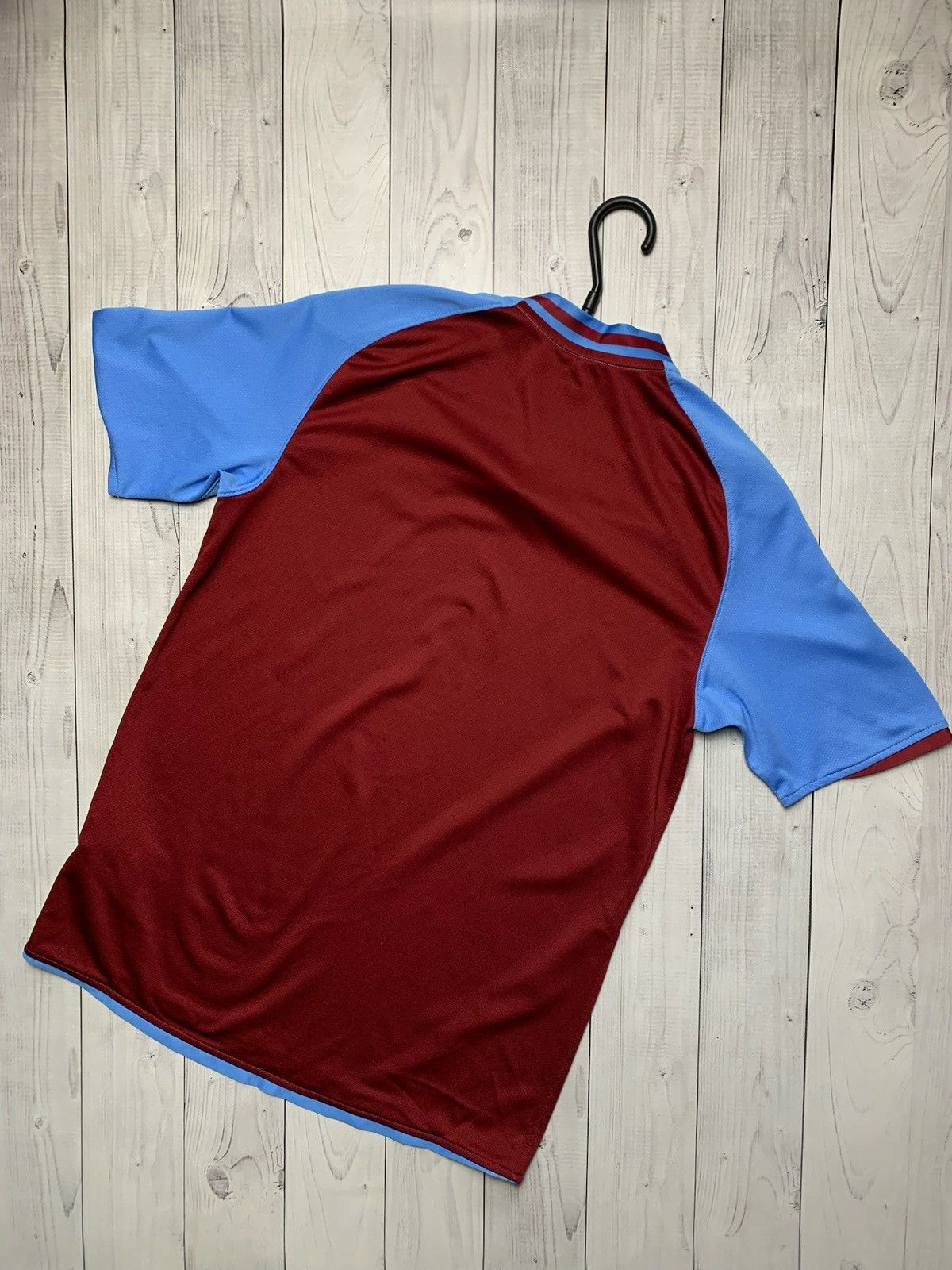 Nike × Vintage Vintage Nike Aston villa soccer jersey size Xs Size US XS / EU 42 / 0 - 7 Thumbnail