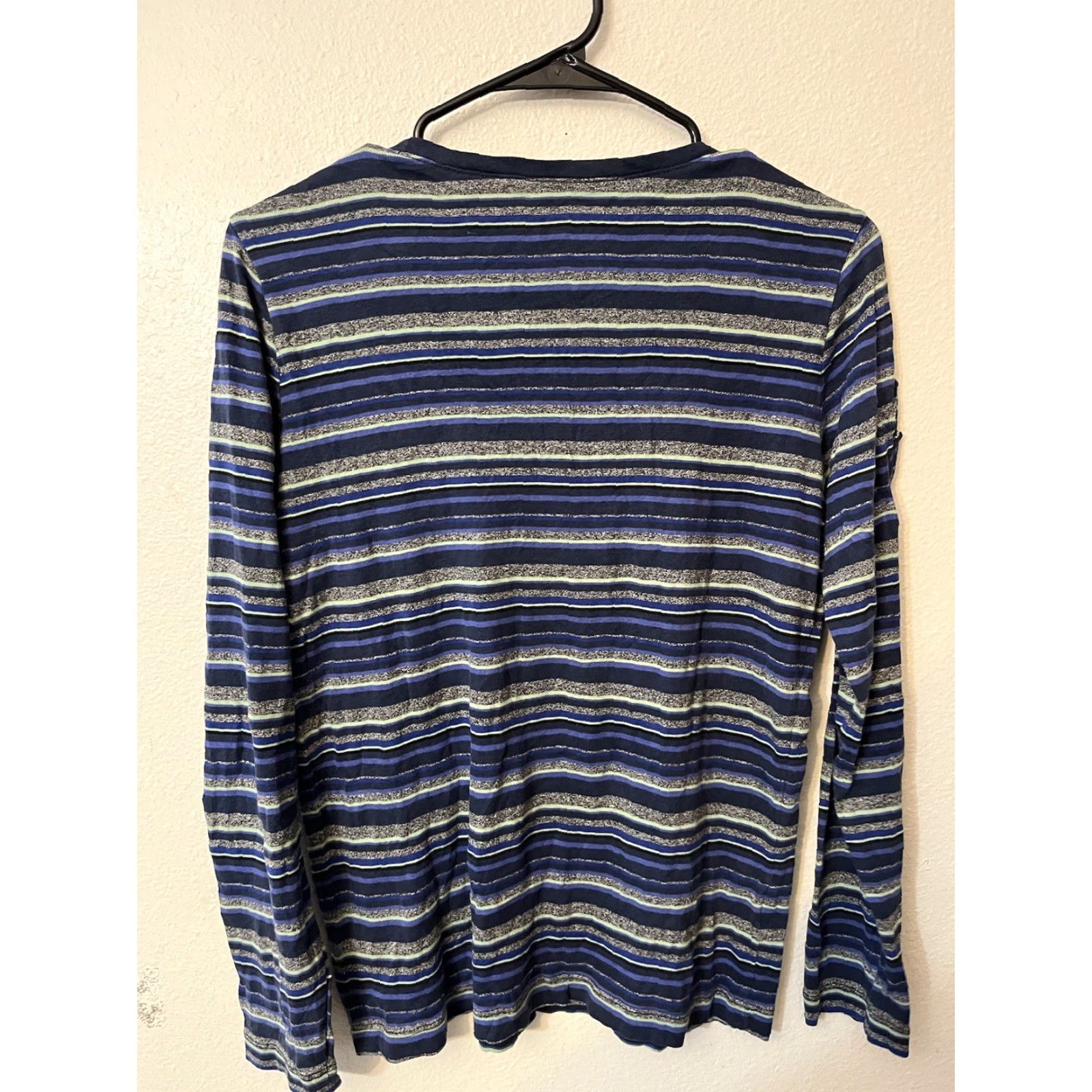 Eddie Bauer VINTAGE Eddie Bauer Women's T-Shirt Size Large Blue Striped Casual Cotton 70s 80s Outdoor Size L / US 10 / IT 46 - 2 Thumbnail