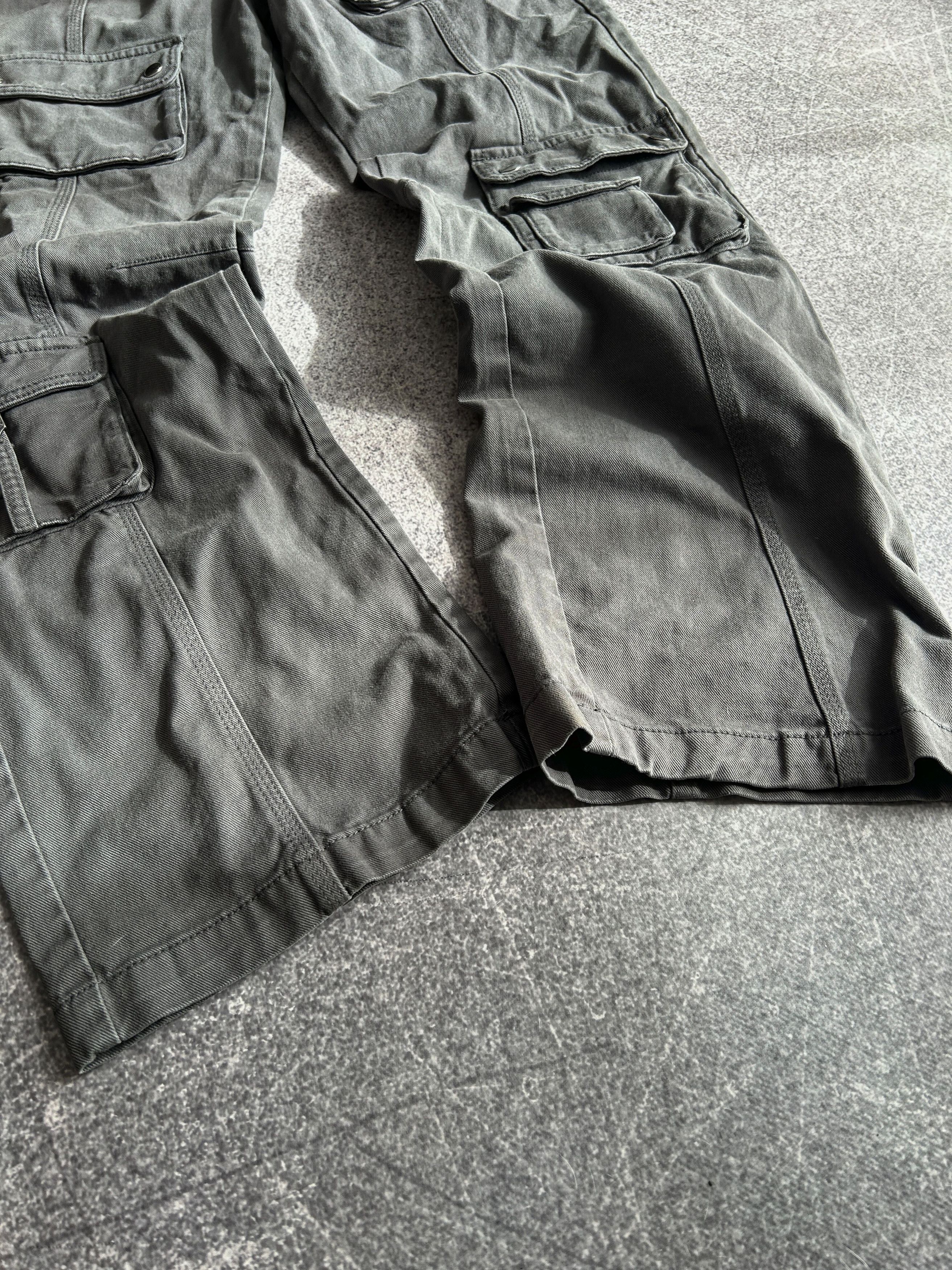 Yohji Yamamoto Y2K Cargo Pants Multi Pocket Tactical Wide Fit Dark Grey Size US 32 / EU 48 - 3 Thumbnail
