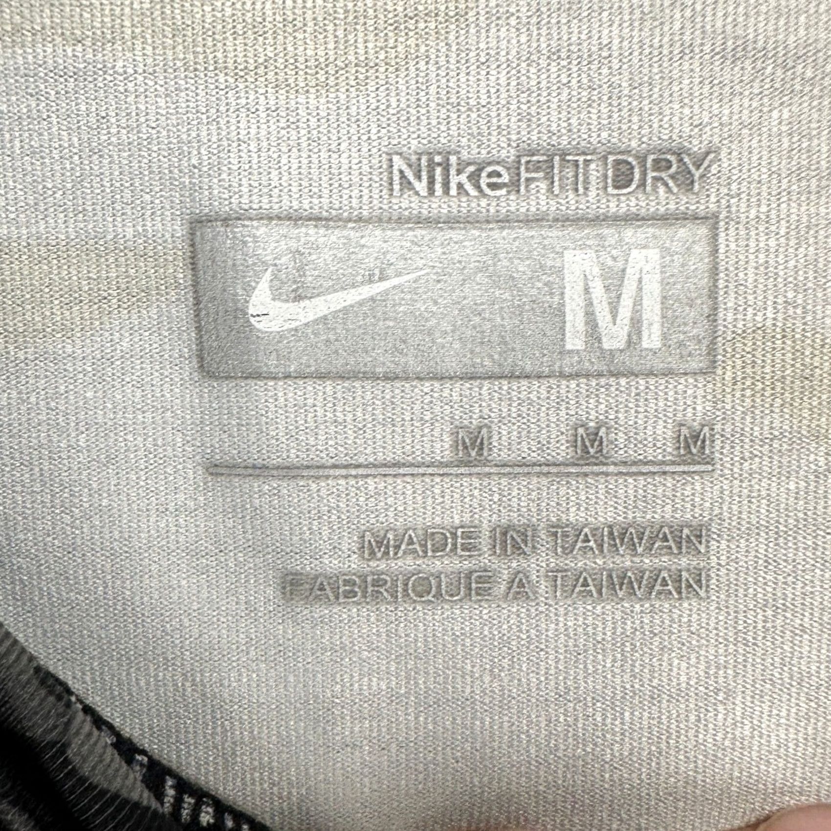 Nike Nike Fit-Dry Women Compression Tank Top Shirt Medium Gray Black Camo Stretch Size M / US 6-8 / IT 42-44 - 4 Thumbnail