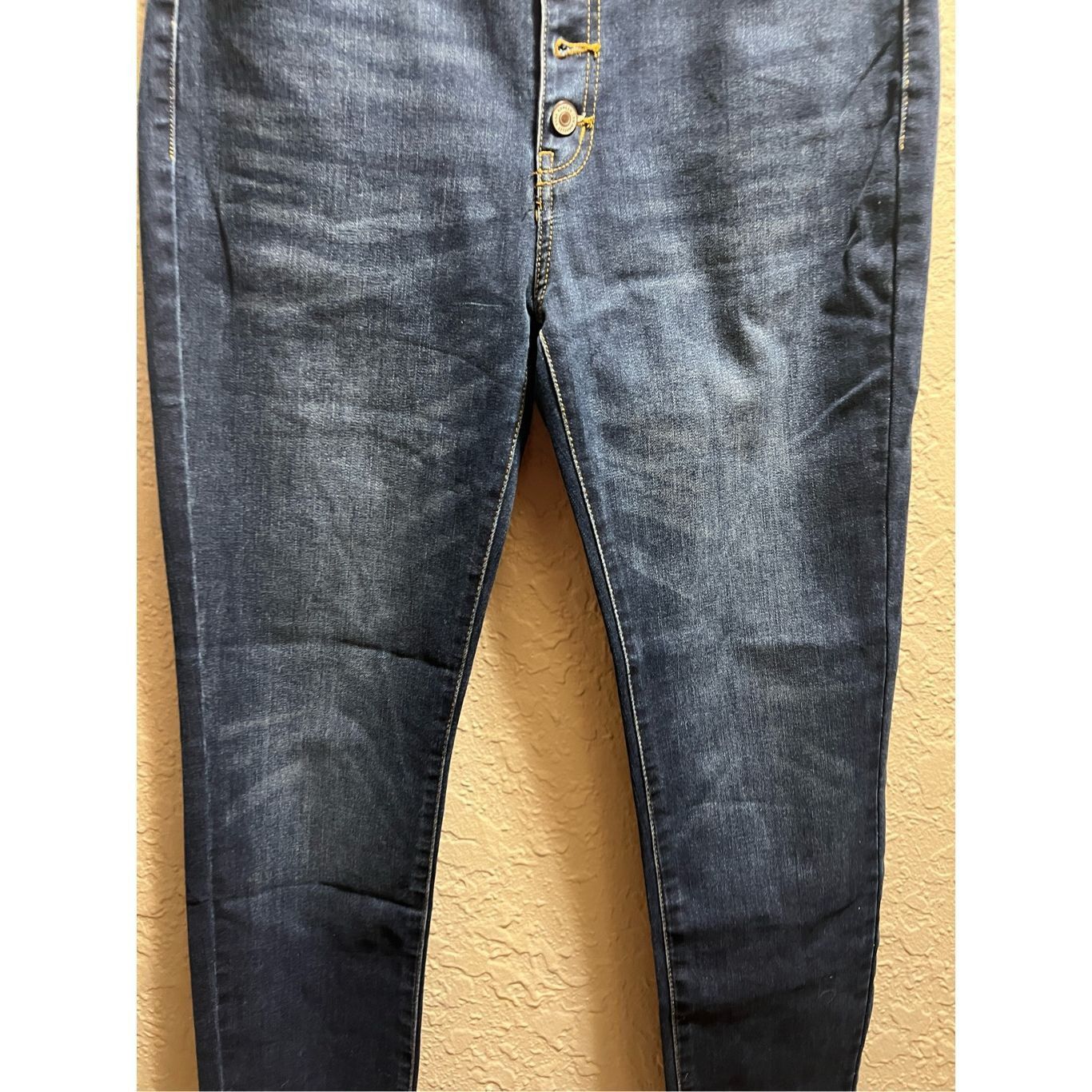 Other Kancan Woman’s Blue Jeans Size 30 - Missing One Buttom Size 30" / US 8 / IT 44 - 3 Thumbnail