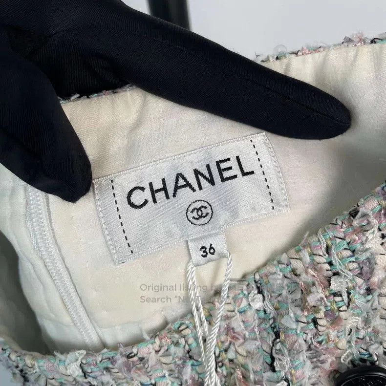 Chanel Chanel Tweed 19c cruise series short skirt Size 24" / US 00 / IT 34 - 6 Thumbnail
