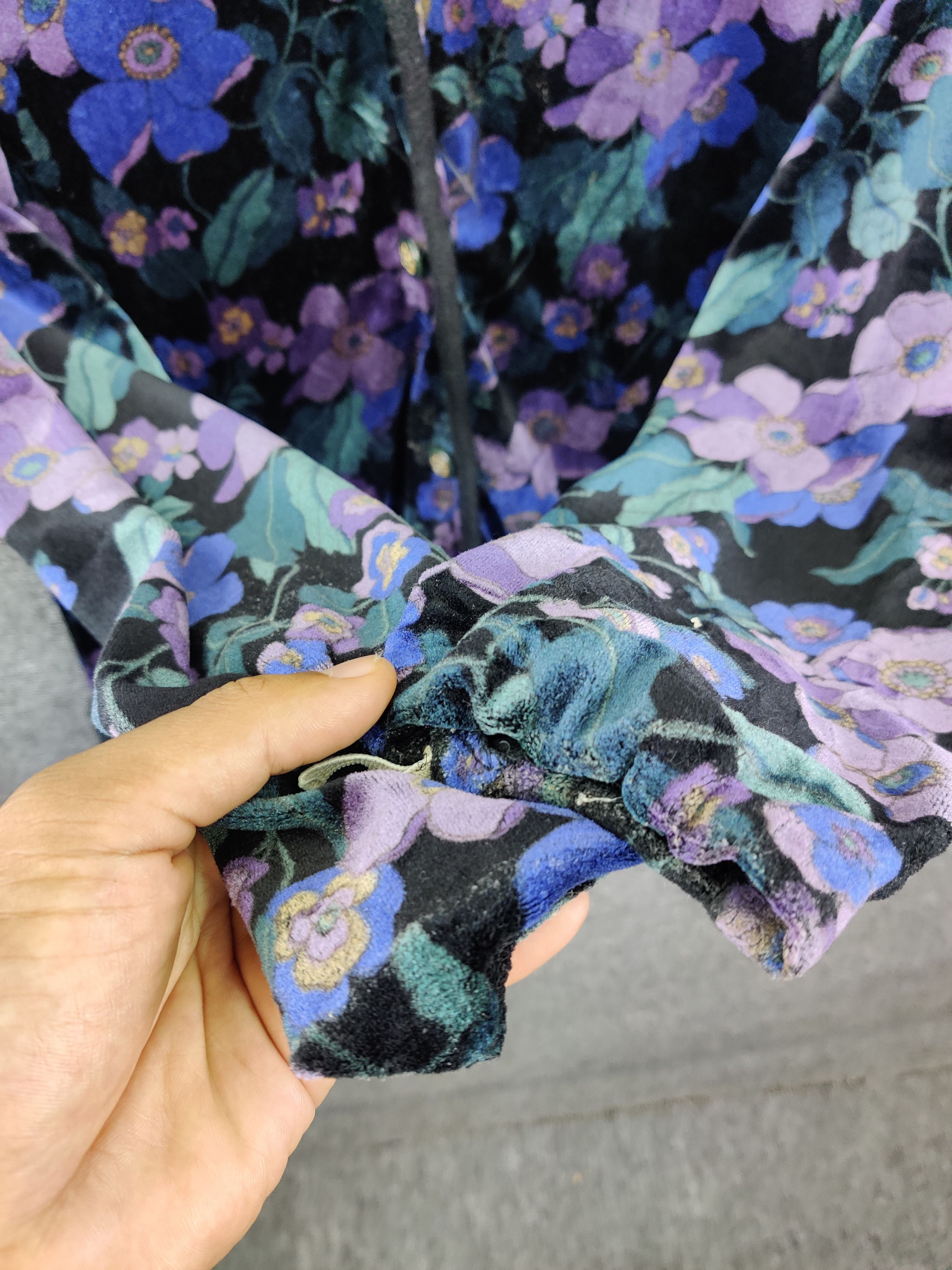 Japanese Brand Vintage Cardigan Velvet Floral By My Brand Size US L / EU 52-54 / 3 - 9 Thumbnail
