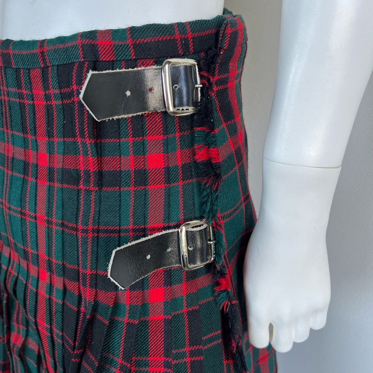 Vintage VINTAGE MCEWENS OF PERTH TARTAN SKIRT Size US 32 / EU 48 - 5 Thumbnail