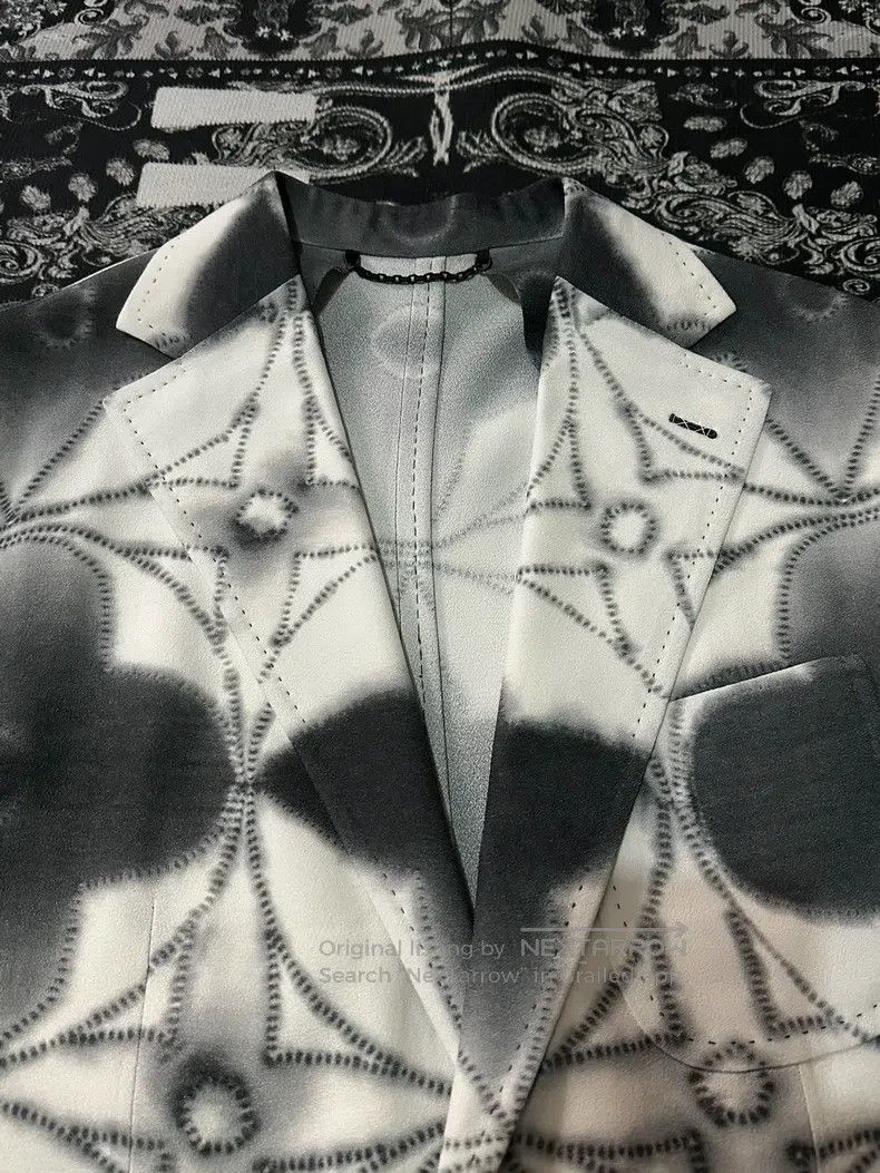 Louis Vuitton Louis Vuitton Black and white ink flower full print blazer Size 52R - 5 Thumbnail