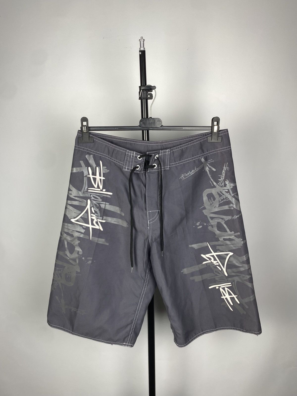 Billabong Vintage Billabong OVER PRINT Japanese Surf style Shorts Size US 32 / EU 48 - 1 Thumbnail