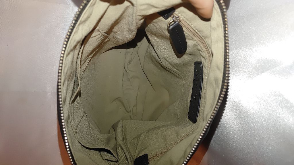 Marmot Margot New York Allie Genuine Leather Crossbody 12x13" Size ONE SIZE - 8 Thumbnail